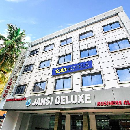 Fabhotel Jansi Deluxe - Nr Gandhipuram Bus Stand Κοϊμπατόρε Εξωτερικό φωτογραφία